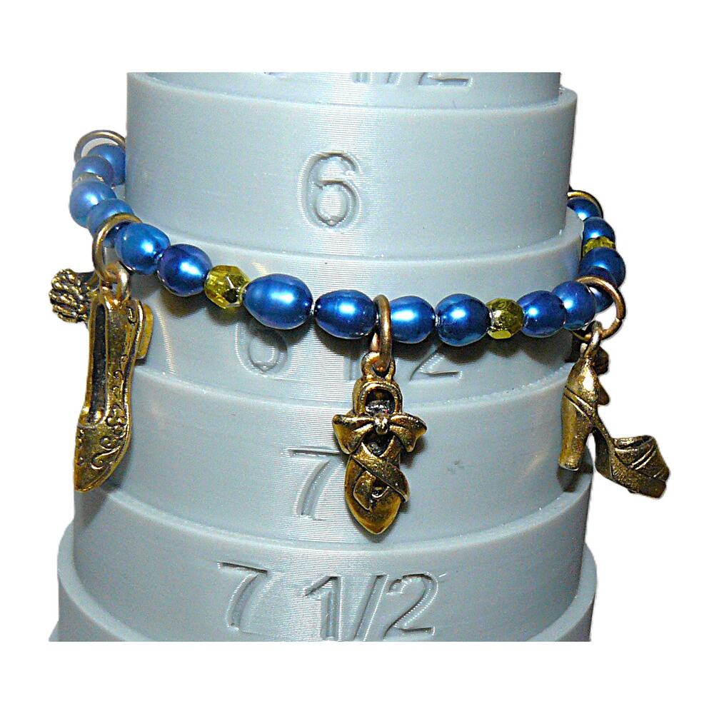 Vtg Designer Signed Blue Freshwater Pearl Shoe Charm Antiqued Gold-Tone Bracelet - Picture 6 of 8